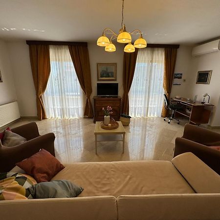 Apartman Ostrea *** Bale Buitenkant foto