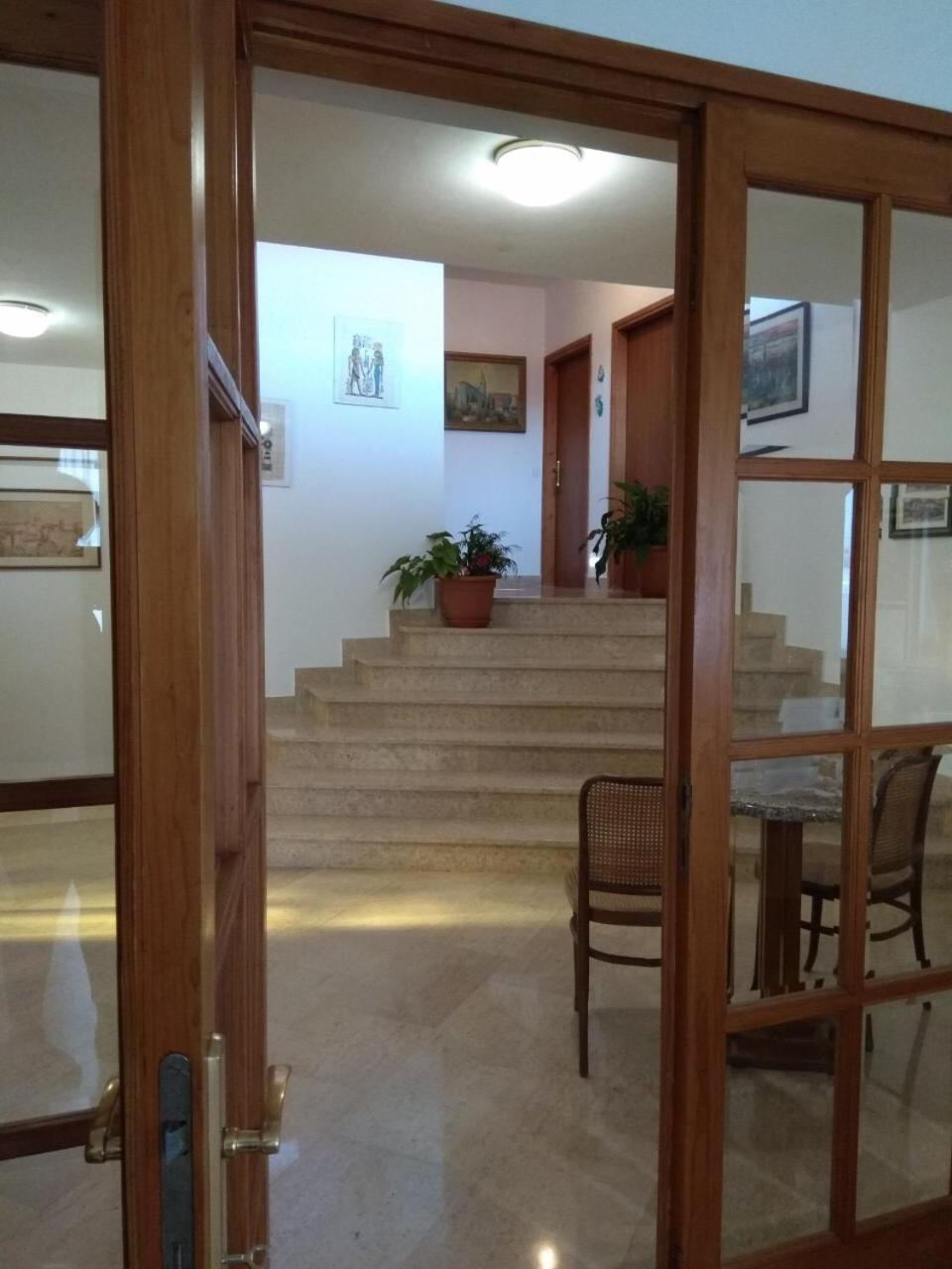 Apartman Ostrea *** Bale Buitenkant foto